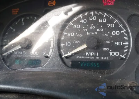 2002 Chevrolet S-10 Ls from USA, damaged, VIN 1GCCS145928183227